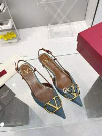 Picture of Valentino Shoes _SKUValentino072103sz35-41SD20161